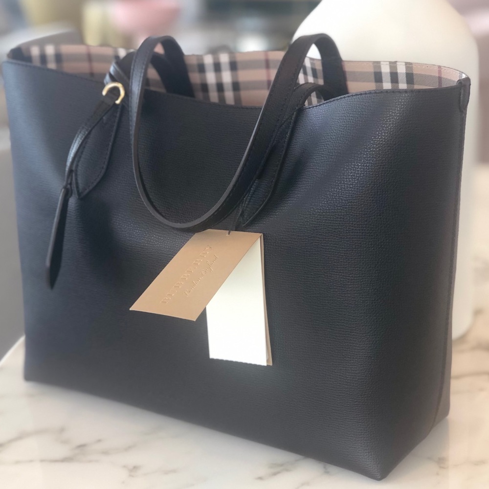 NWT Burberry Haymarket Reversible tote
